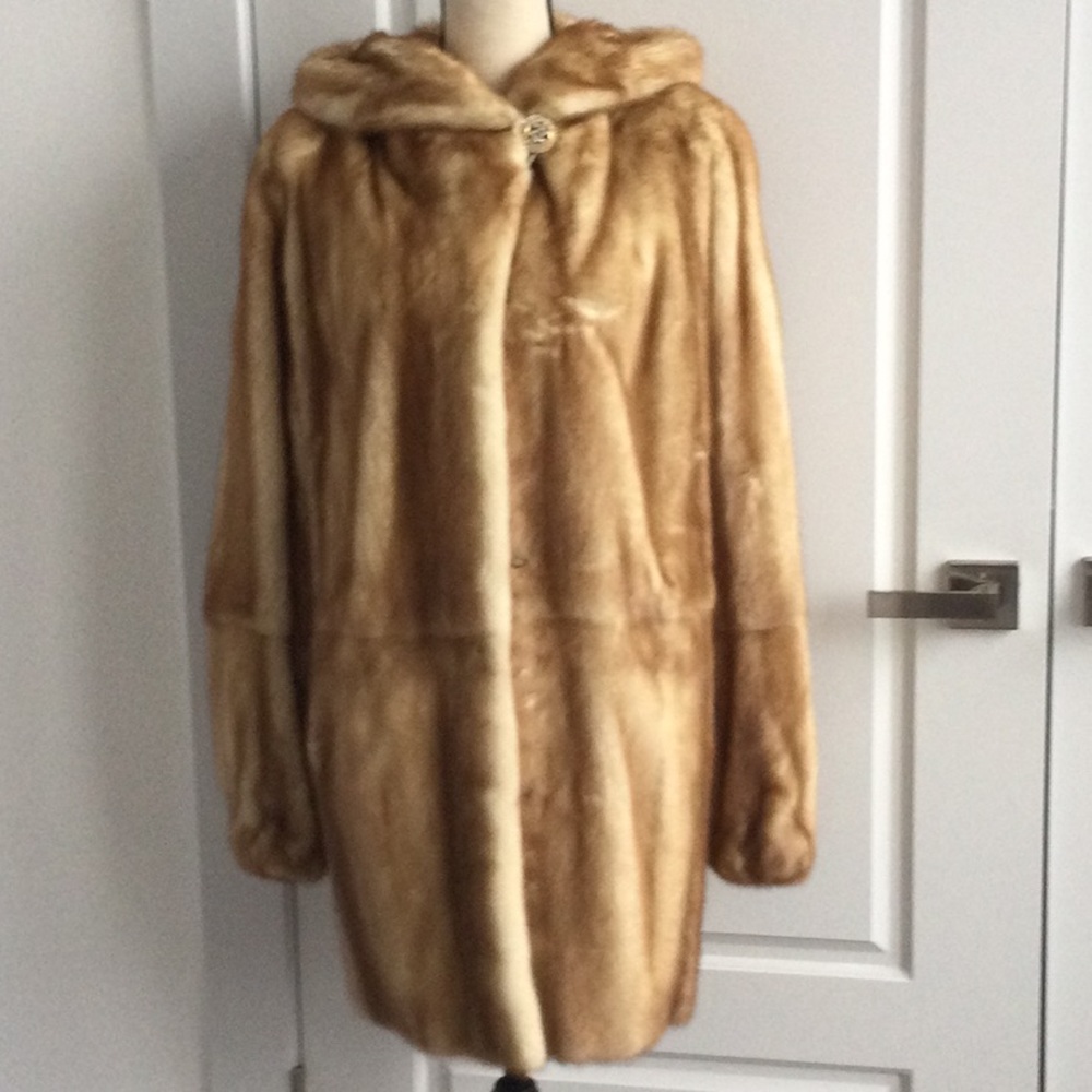MINK COAT MADE HIGH QUALITY FUR